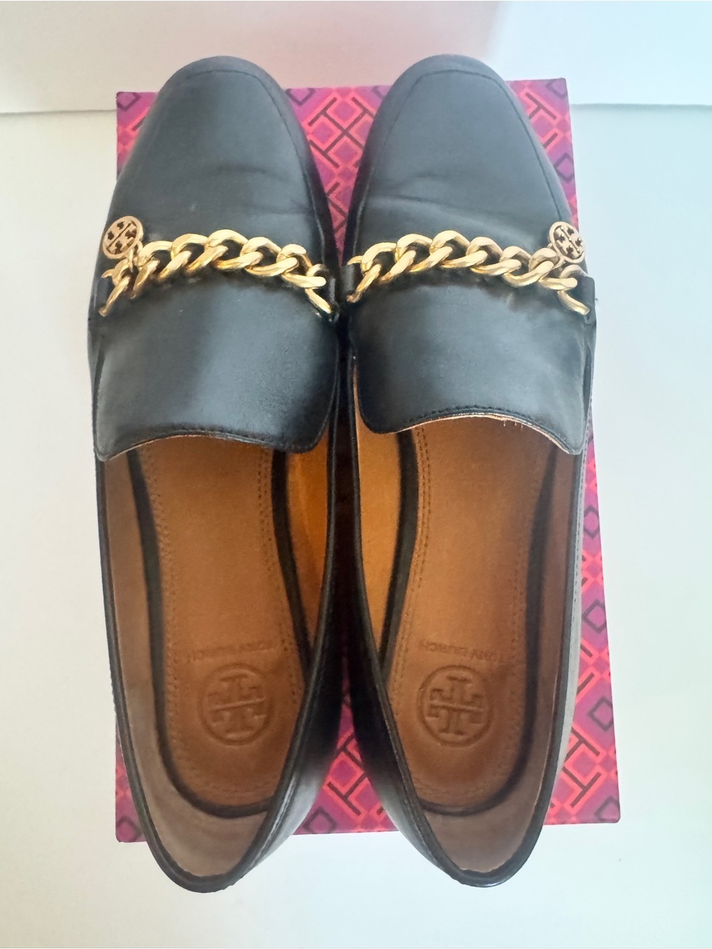 Tory Burch Black Leather Chain-Trim Loafers size 7.5 - Picture 4 of 9